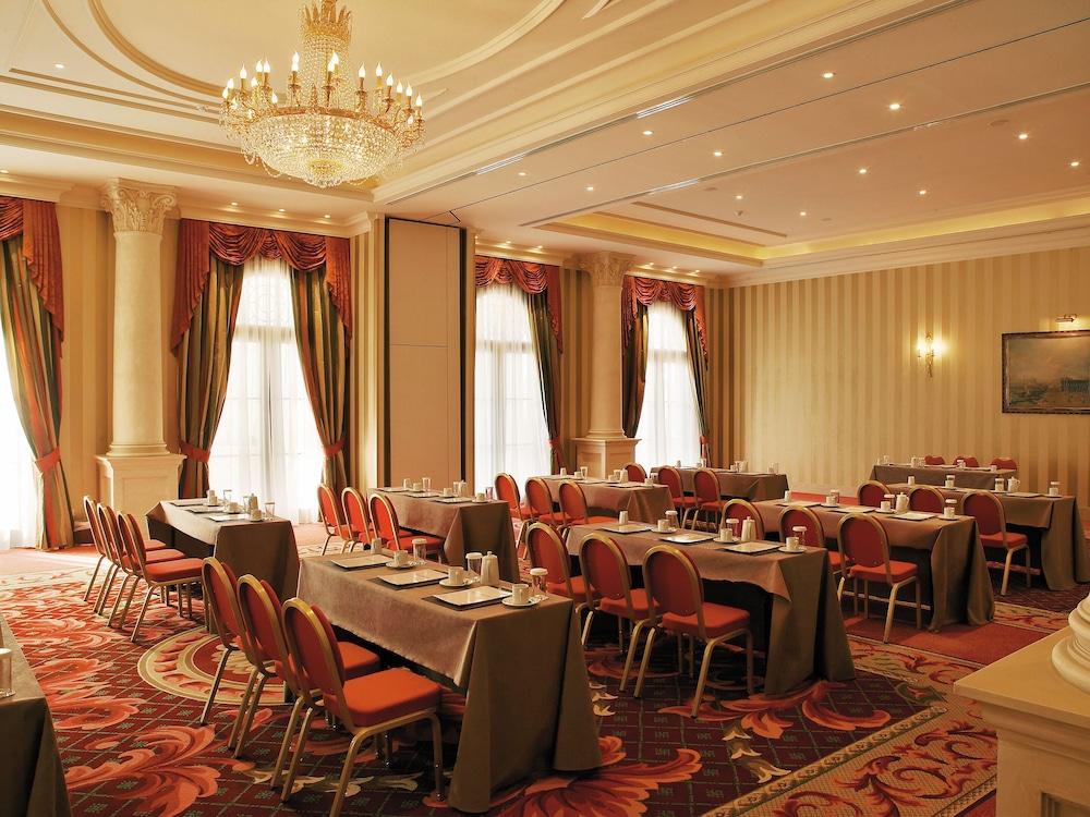 Grecotel Larissa Imperial Екстериор снимка