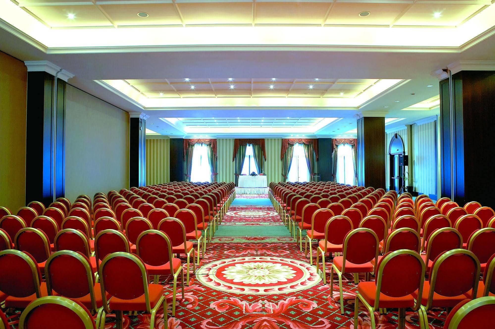 Grecotel Larissa Imperial Екстериор снимка